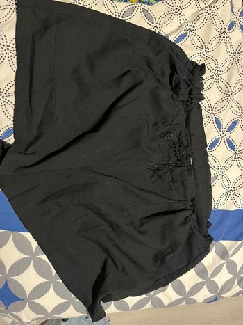 Short noir