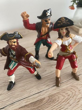 Lot de Figurines Pirates