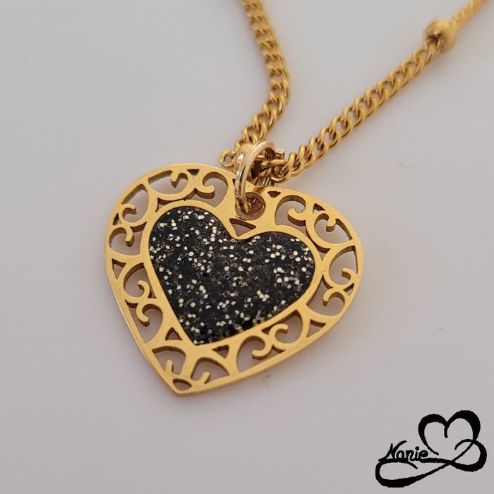Pendentif en résine cœur doré et noir - photo numéro 2