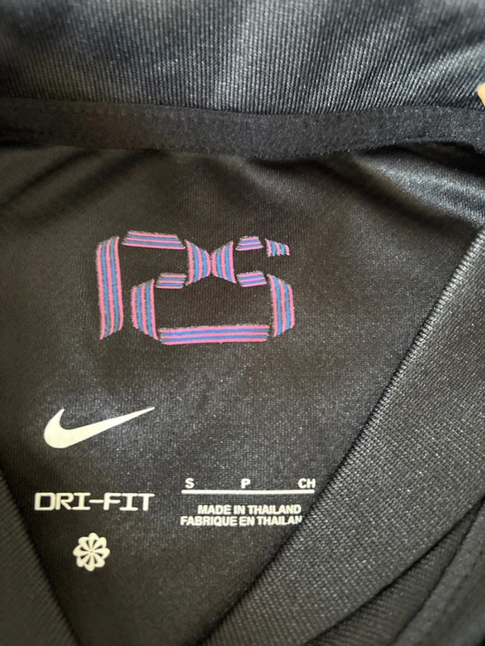 Maillot FC Barcelone - photo numéro 8