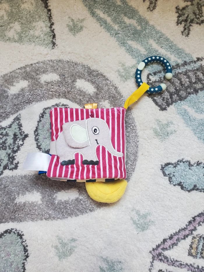 Livre tissu animaux 👶🏼 - photo numéro 2