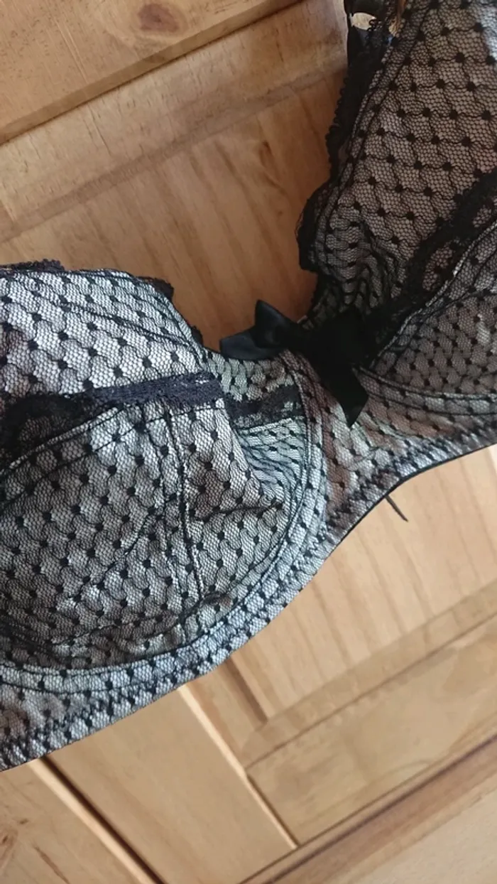 Soutien gorge 100E - photo numéro 2