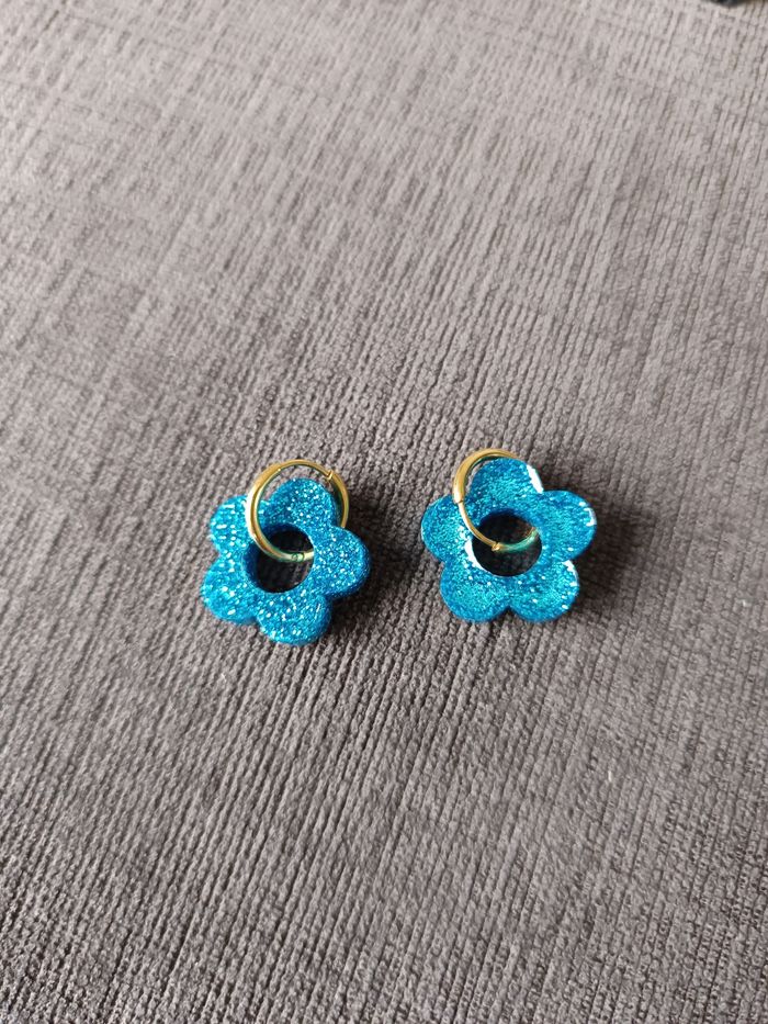 Lot boucles d'oreilles résine - photo numéro 2