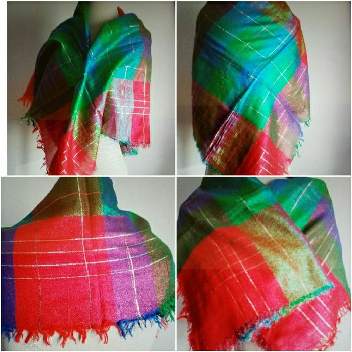 Châles multicolore pailleté très bon état