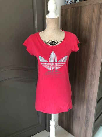 Tee-shirts taille 40 Adidas rose impeccable