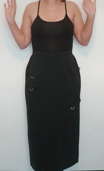 Jupe longue noire à boucles argentées chic taille 42