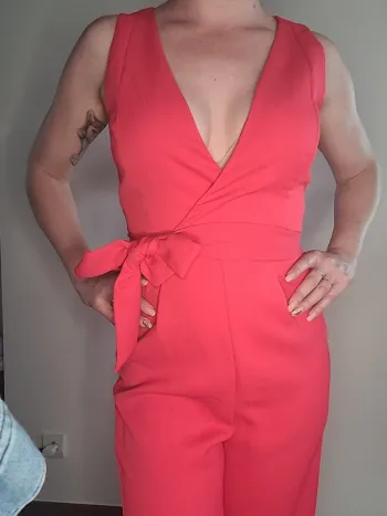 Combinaison kookai taille 34 convient à un petit S