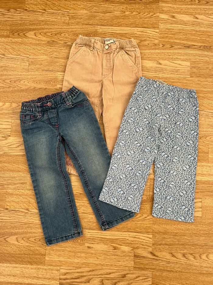 Pantalons fille en lot taille 98. - photo numéro 2