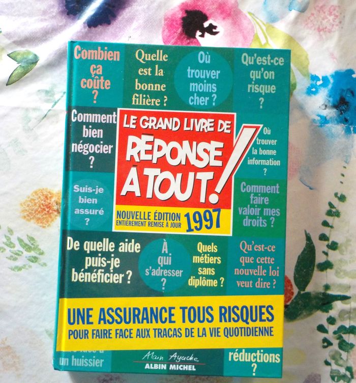 LE GRAND LIVRE DE REPONSE A TOUT 1997 - photo numéro 1
