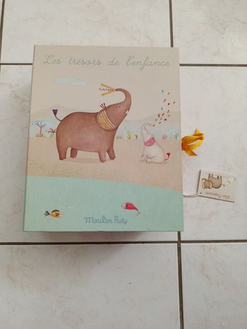 Boite à souvenirs naissance Moulin Roty