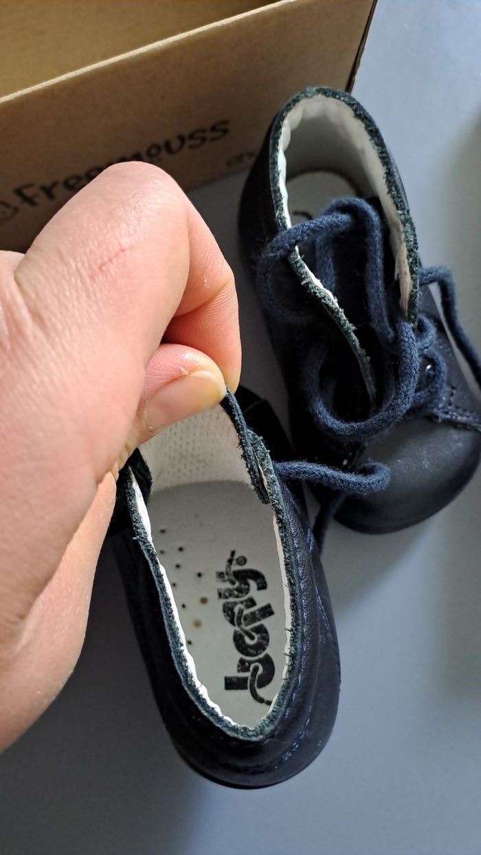 Chaussure bébé - photo numéro 3