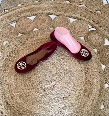 Chaussure plate bordeaux et dorée taille 36