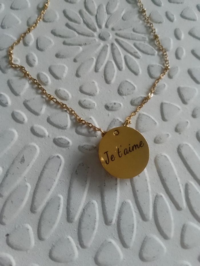 Collier je t'aime et fleur en nacre - photo numéro 2