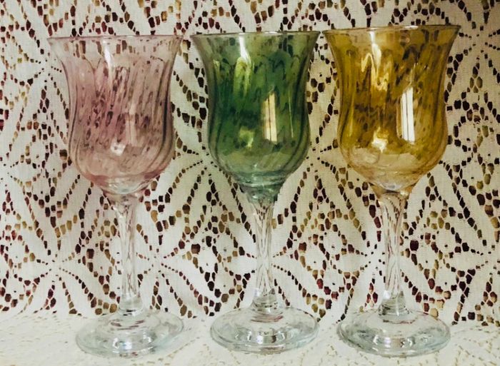 6 verres à vin en verre effets facettes vintages