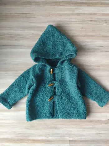 Pull avec capuche fait main