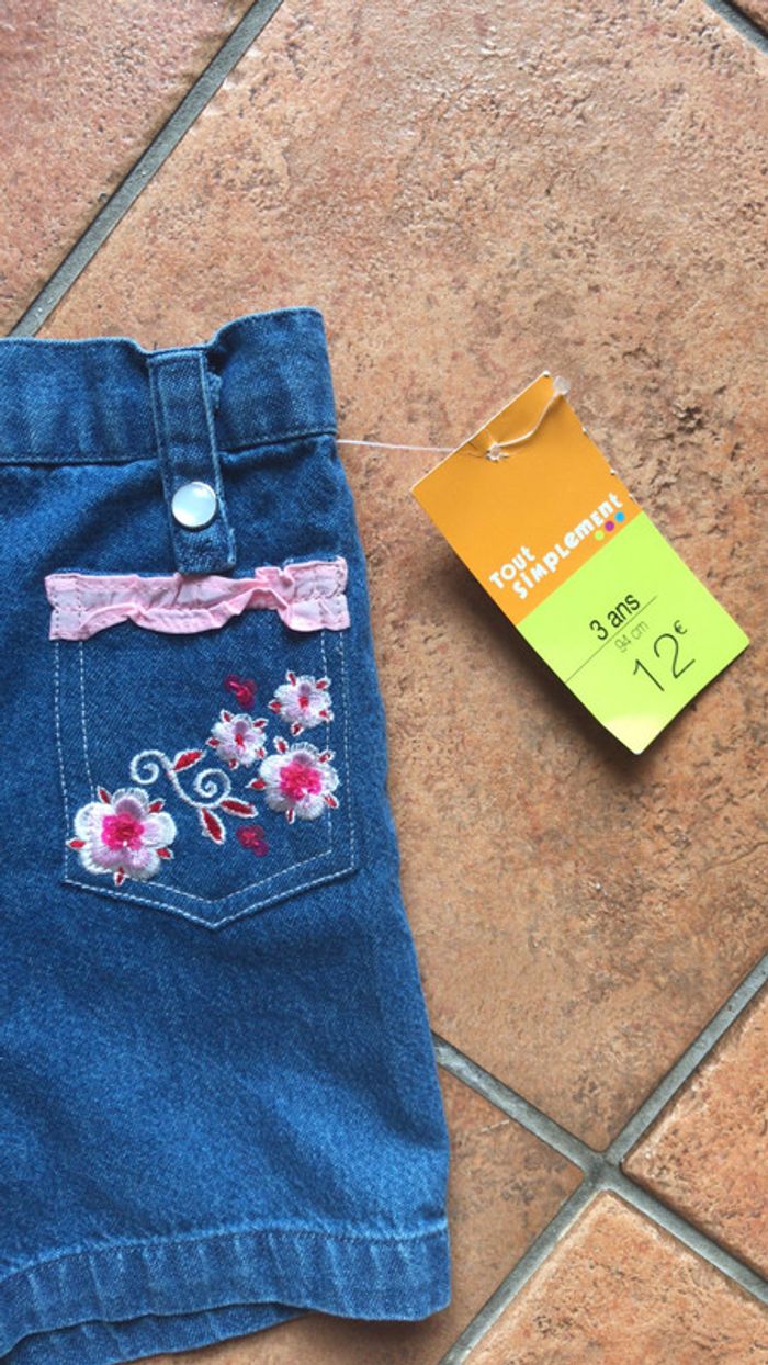 Neuf short marque tout simplement - photo numéro 2