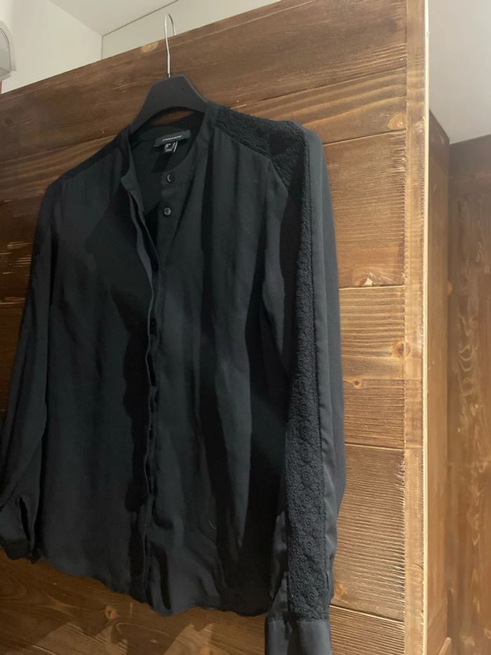 Chemise blouse noire avec dentelle - photo numéro 2