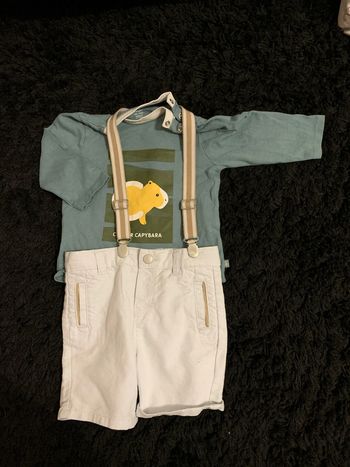 Ensemble t-shirt et salopette pantacourt bébé 12 mois
