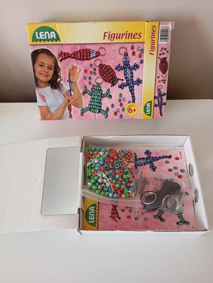 Coffret  ,fabriquer des porte-clés.À partir de 6 ans. Article neuf - photo numéro 5