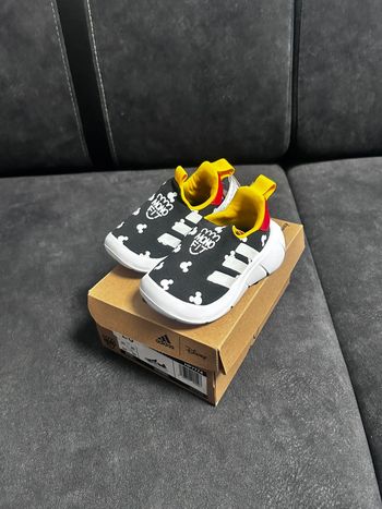 Baskets neuve adidas Mickey