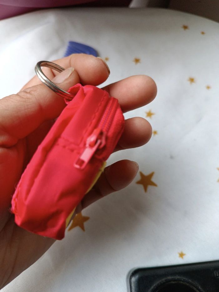 Grimace Ronald peigne sac bag mini small vintage violet purple 1993 brush keychain McDo happy - photo numéro 4