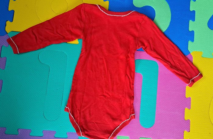 Lot de 4 bodies ml (3 Petit Bateau + 1 Absorba) 18m - photo numéro 5