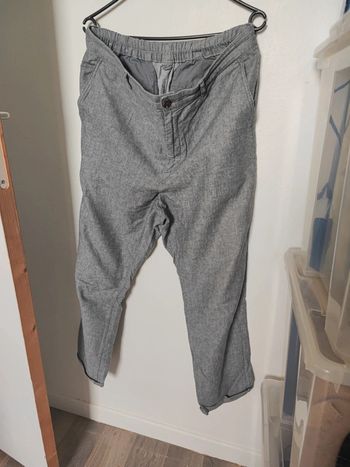 Pantalon droit en lin Uniqlo