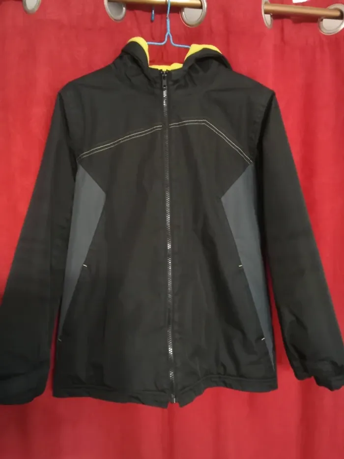Blouson de ski 12 ans très bon état