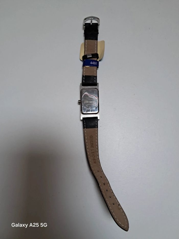 Montre femme noir - photo numéro 3