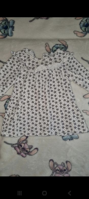 Blouse 6 mois en très bon état