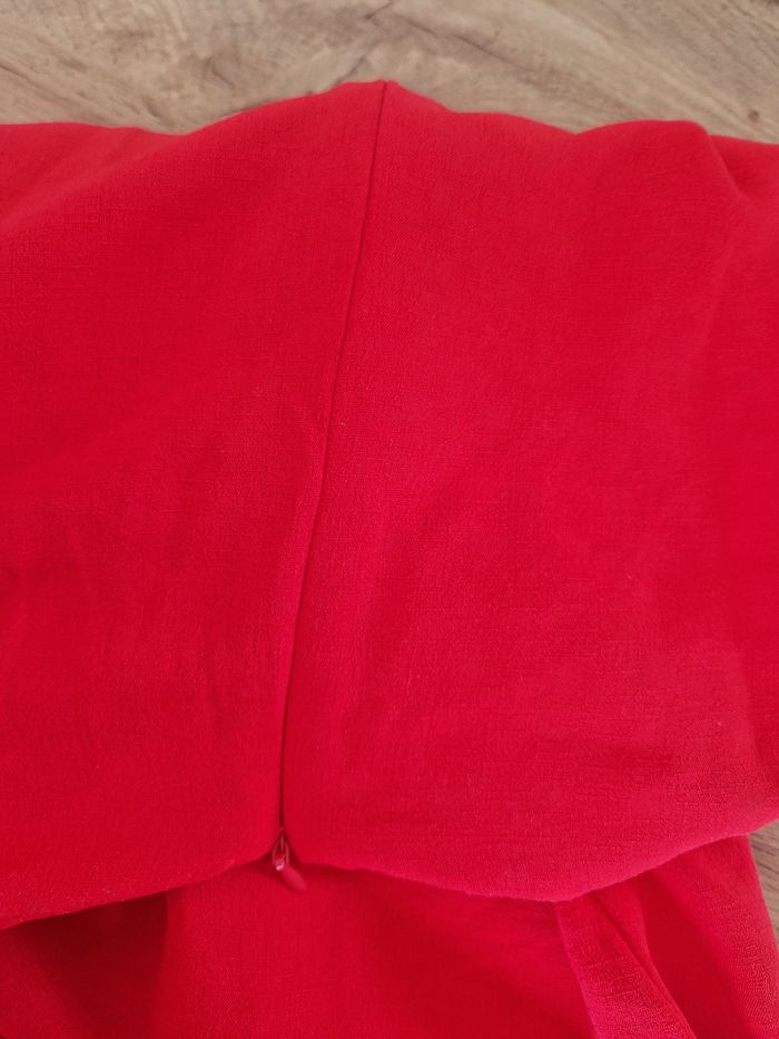 Robe rouge neuve - photo numéro 3
