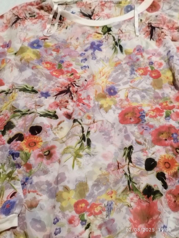 Haut Femme à Fleurs - photo numéro 2