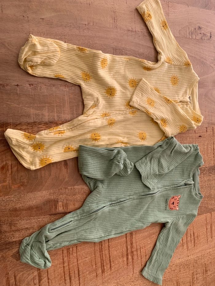 Lot de 2 pyjamas bébé - 1M