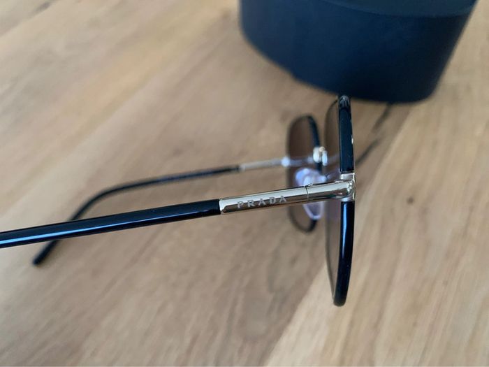 Solaire Prada 67XS neuve - photo numéro 3