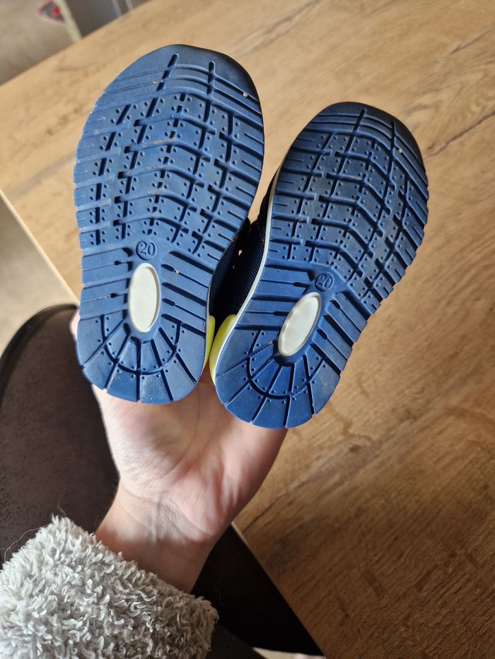 Chaussure taille 20 - photo numéro 4