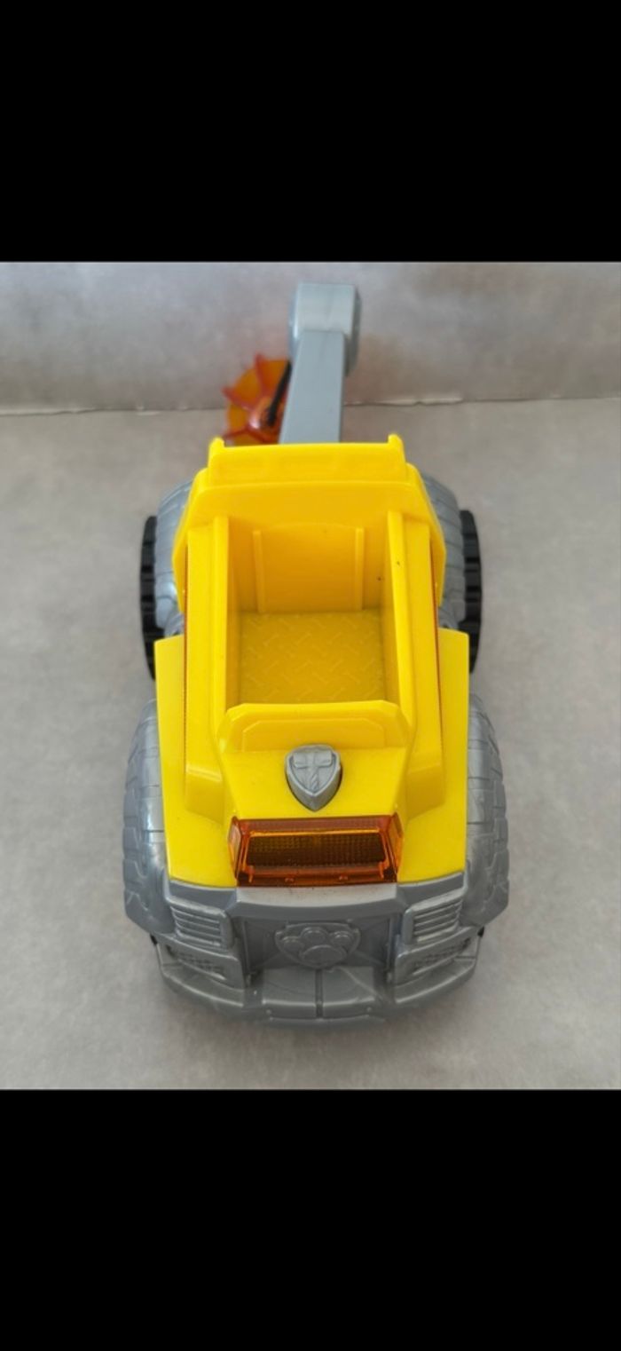 Voiture jaune Ruben Pat Patrouille - photo numéro 7