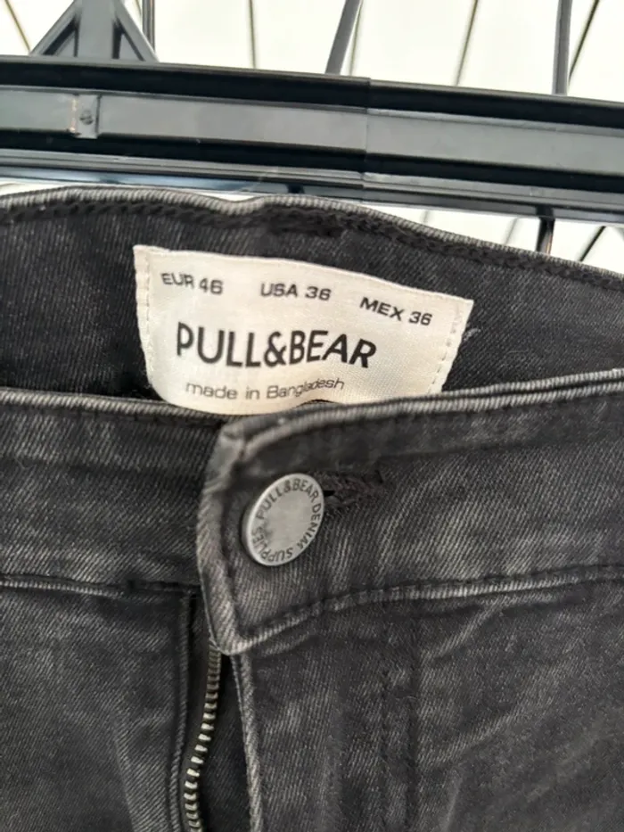 Jeans pull&bear Noir Délavé Taille 46 eur - Style Destroyed - photo numéro 3