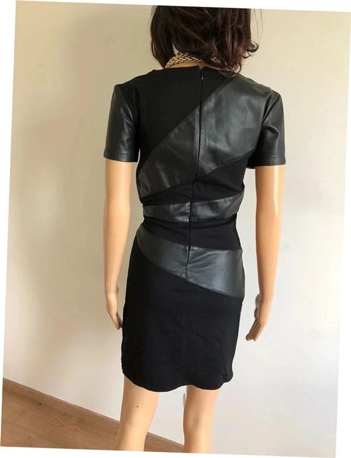 Robe noire à manches courtes avec simili cuir Only taille 38 TBE (taille petit) - photo numéro 7