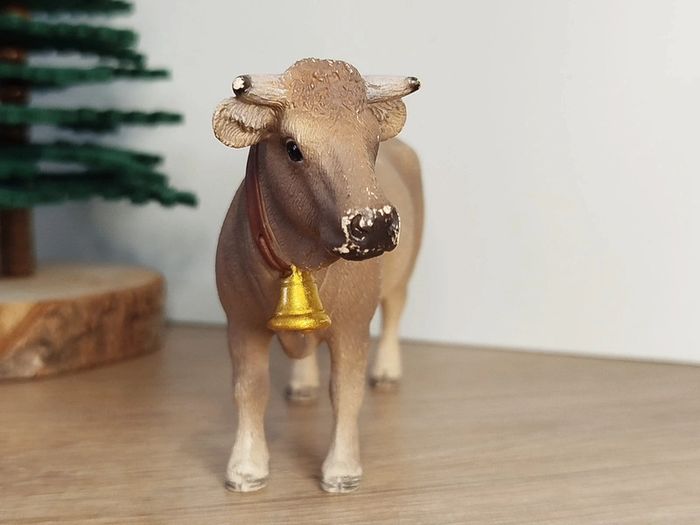 Figurine vache bovidé Animal de la ferme Schleich