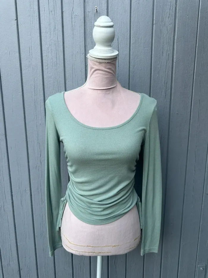 Haut manches longues moulant vert clair shein 36/S