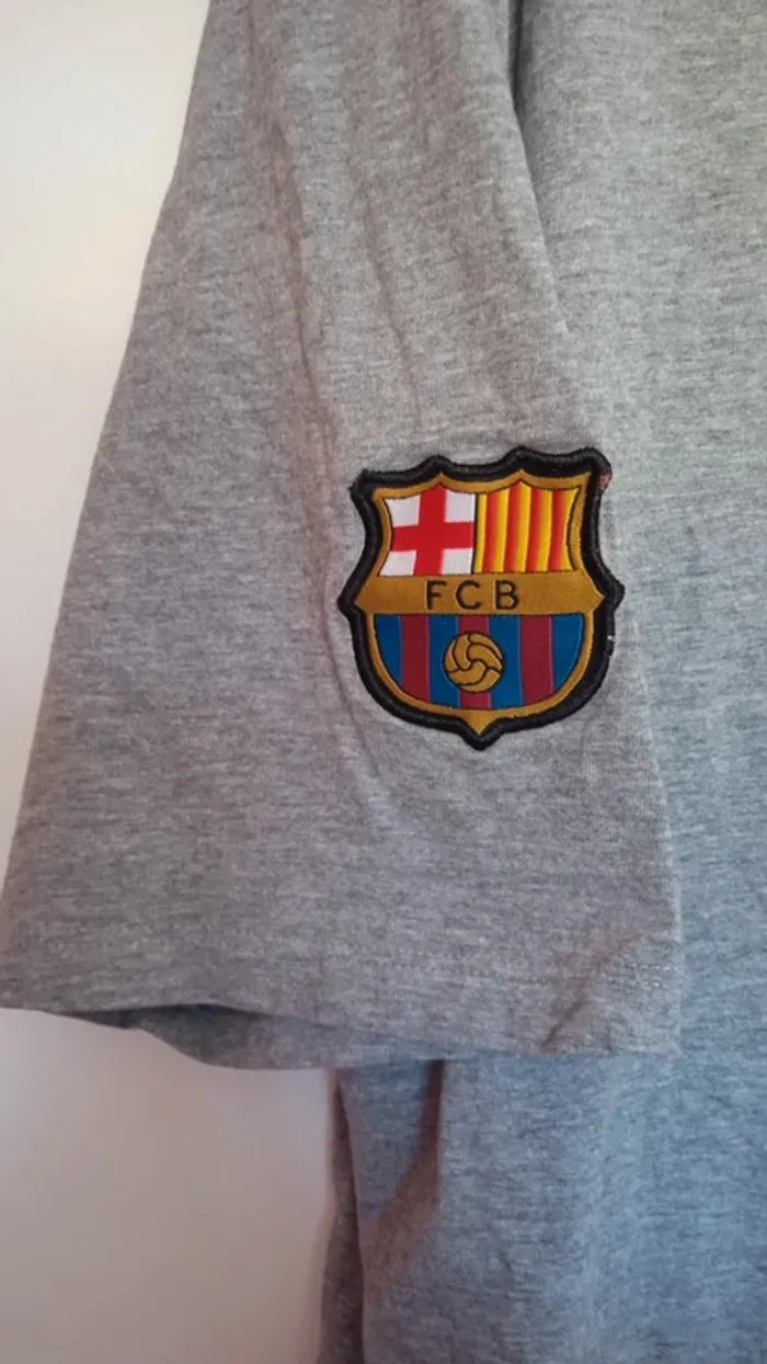 FC Barcelona XXL – Tee-shirt gris stylé pour fans engagés - photo numéro 5