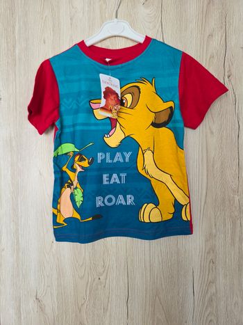 TEE-SHIRT DISNEY THE LION KING  🦁 NEUF ÉTIQUETTE DESSUS TAILLE 6ANS