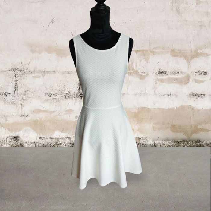 Jolie robe femme T 36 H&M