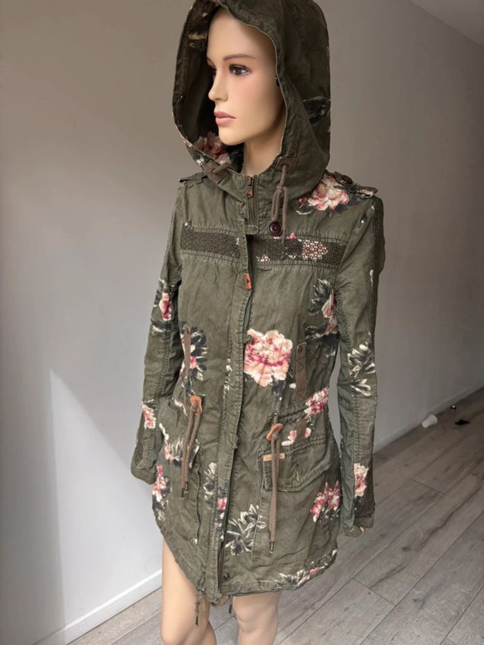 Veste khujo avec capuche modèle à fleurs - photo numéro 3
