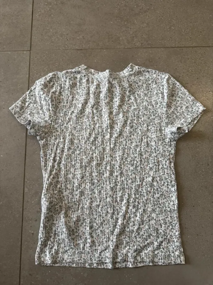 Haut Jennyfer, taille XS, très bon état - photo numéro 3