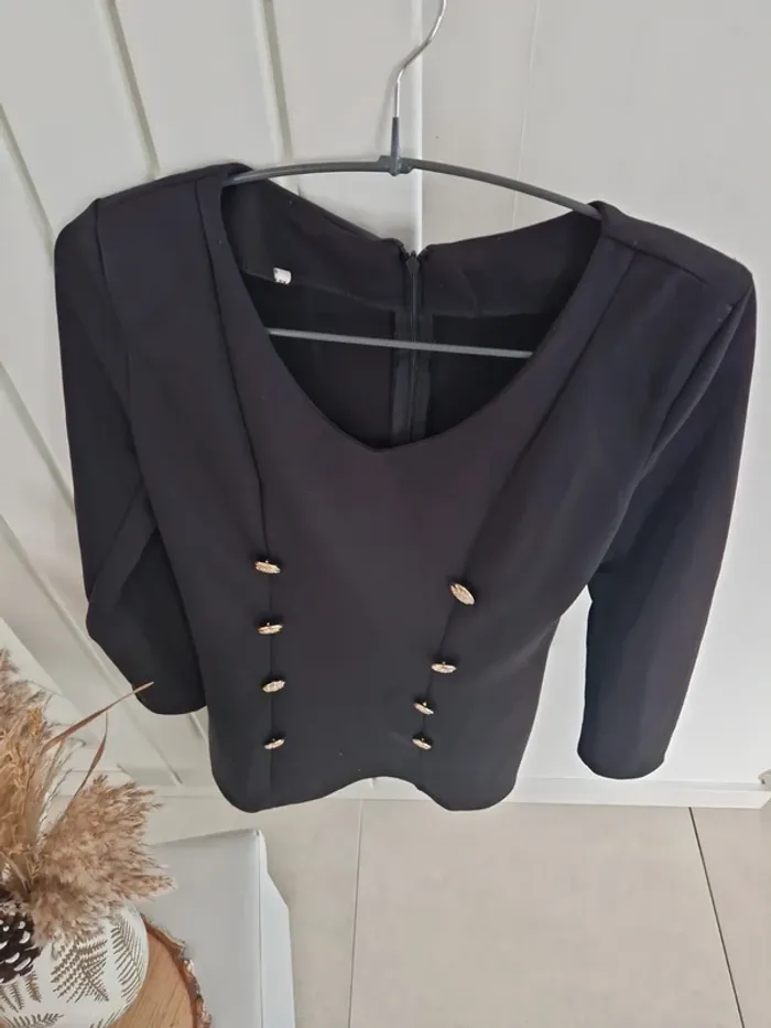 Robe noire façon marinière - photo numéro 3