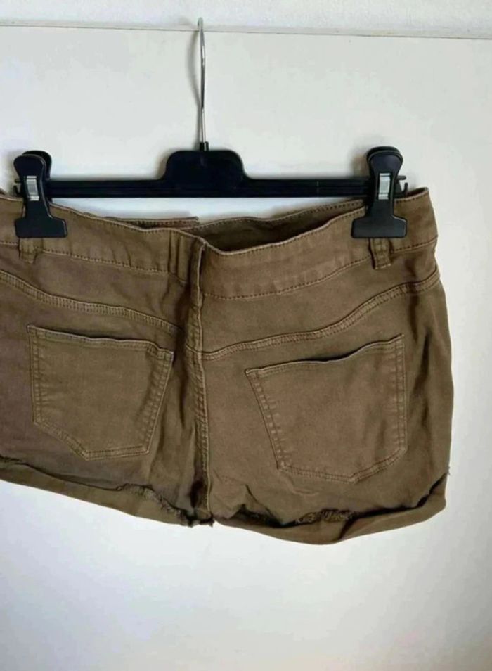 Short  kaki - photo numéro 2