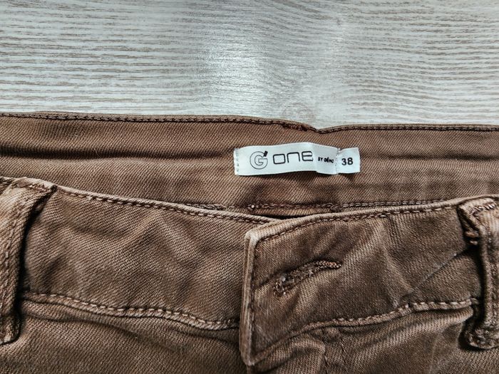 Short kaki taille 38 - photo numéro 3