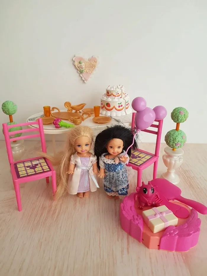 Table d'anniversaire de princesses Barbie - photo numéro 15