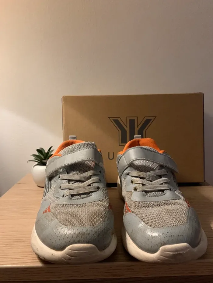 Chaussure d’enfant de sport taille 34 - photo numéro 2